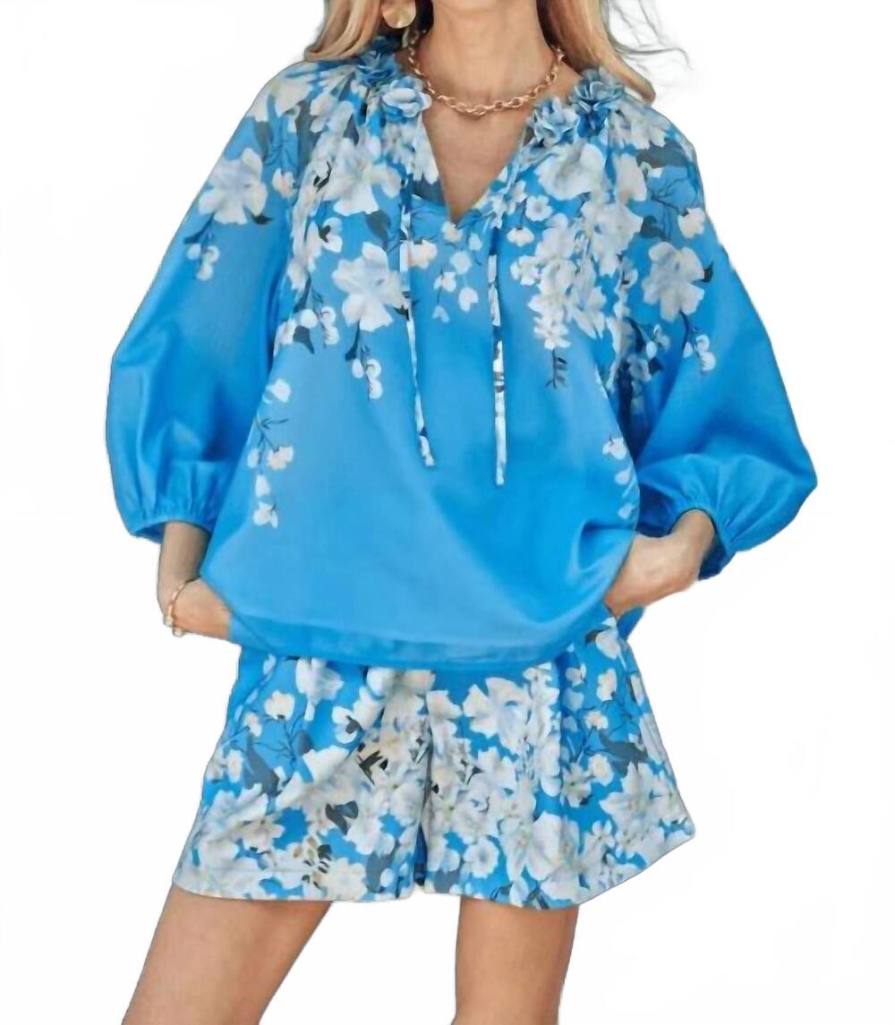 NEW JADE women's ruffle vneck dimensional top in sky garden